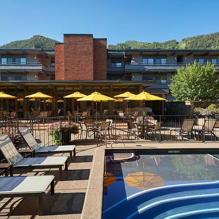 Aspen Square Condominium Hotel Екстер'єр фото