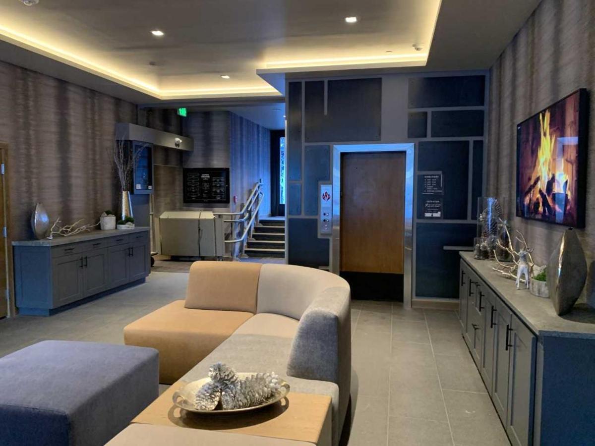 Aspen Square Condominium Hotel Екстер'єр фото