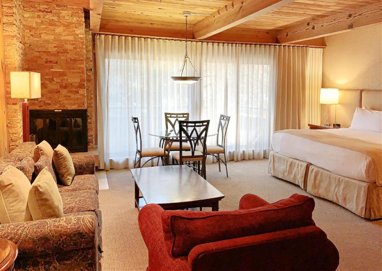 Aspen Square Condominium Hotel Екстер'єр фото