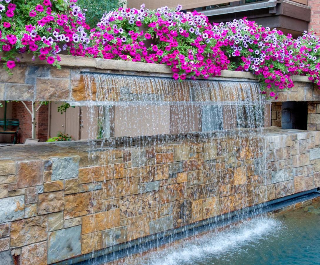 Aspen Square Condominium Hotel Екстер'єр фото